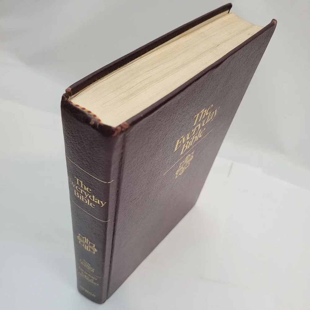 Worthy The Everyday Bible NCV Burgundy Hardcover Concordance Religious Book